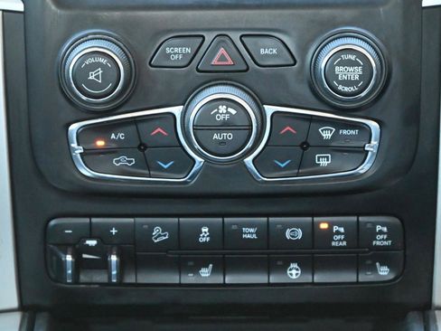 Used 2018 RAM 2500 Big Horn image 32