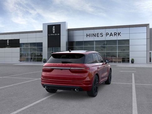 New 2026 Lincoln Corsair Premiere image 8