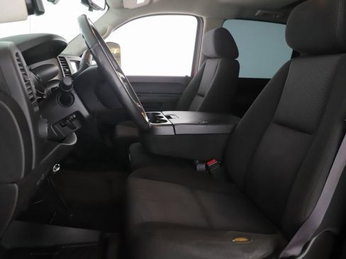 Used 2011 Chevrolet Silverado 2500 LT w/ Snow Plow Prep Package image 16