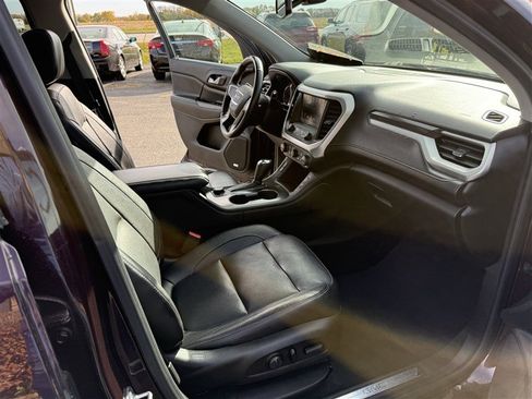 Used 2018 GMC Acadia SLT image 9