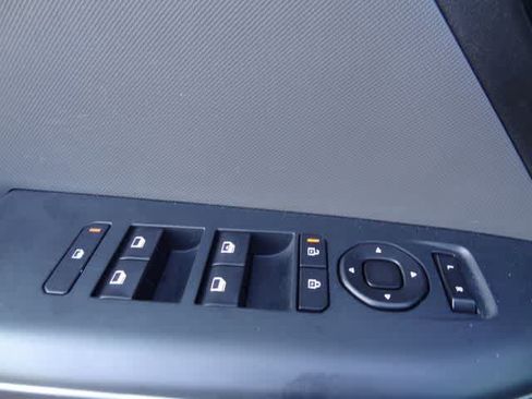 Used 2025 Kia K4 FWD image 14