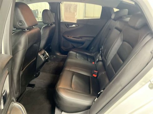 Used 2018 Chevrolet Malibu LT w/ Leather Package image 22