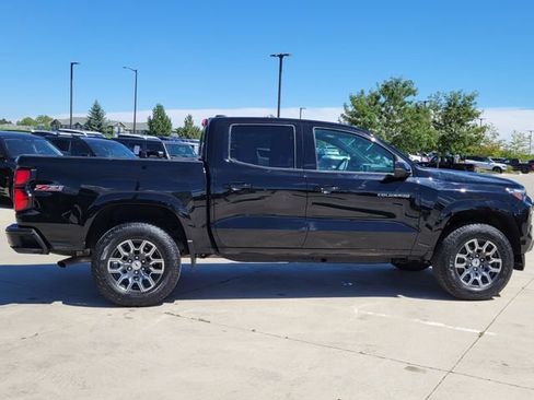 Used 2023 Chevrolet Colorado Z71 w/ Z71 Convenience Package 2 AWD/4WD image 2