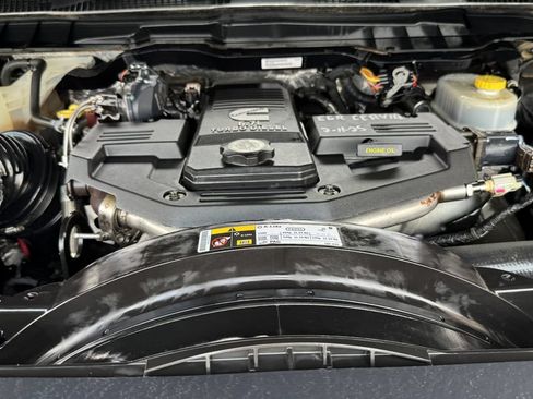Used 2017 RAM 2500 Laramie w/ Convenience Group AWD/4WD image 11