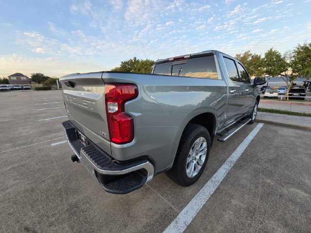 Used 2025 Chevrolet Silverado 1500 LTZ AWD/4WD image 6