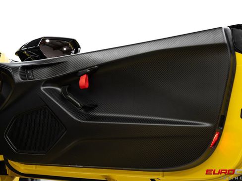 Used 2022 Lamborghini Huracan STO RWD image 28