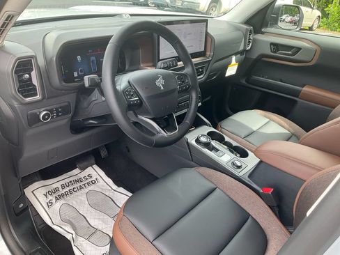 New 2026 Ford Bronco Sport Outer Banks w/ Outer Banks Tech Package+ AWD/4WD image 15