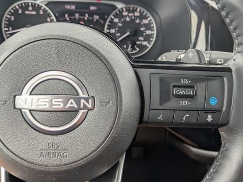 Used 2023 Nissan Pathfinder SL w/ Black Appearance Package AWD/4WD image 29