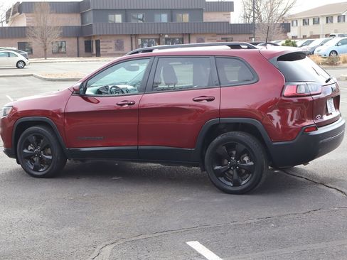 Used 2020 Jeep Cherokee Latitude Plus image 8