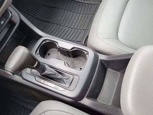 Used 2015 Chevrolet Colorado W/T image 30