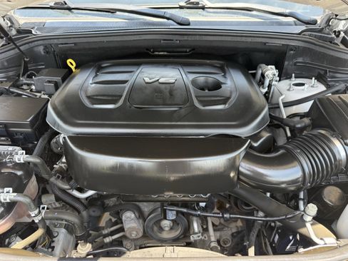 Used 2018 Jeep Grand Cherokee Altitude RWD image 32