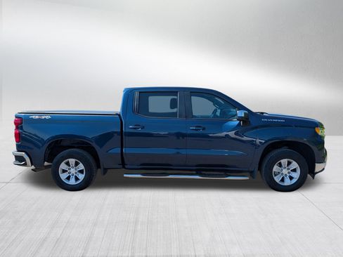Used 2023 Chevrolet Silverado 1500 LT AWD/4WD image 8