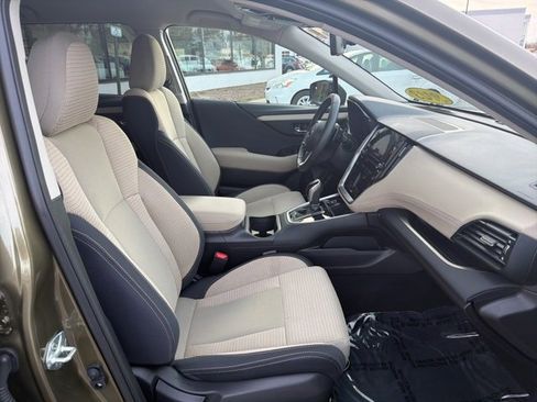 Used 2024 Subaru Outback Premium image 20