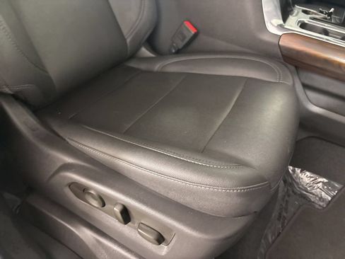 Used 2023 GMC Sierra 1500 SLT w/ SLT Convenience Package AWD/4WD image 31