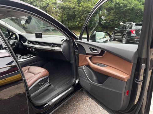 Used 2019 Audi Q7 2.0T Premium Plus w/ Premium Plus Package AWD/4WD image 38