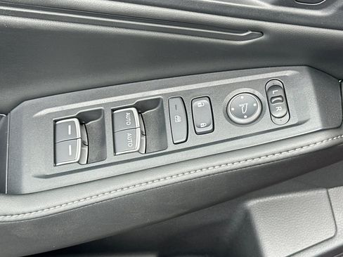 Certified 2025 Honda Accord Sport image 11