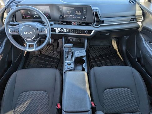 Used 2024 Kia Sportage LX image 5