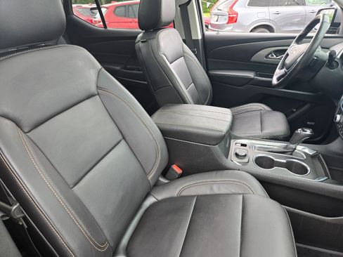 Used 2018 Chevrolet Traverse LT w/ LPO, Floor Liner Package AWD/4WD image 26