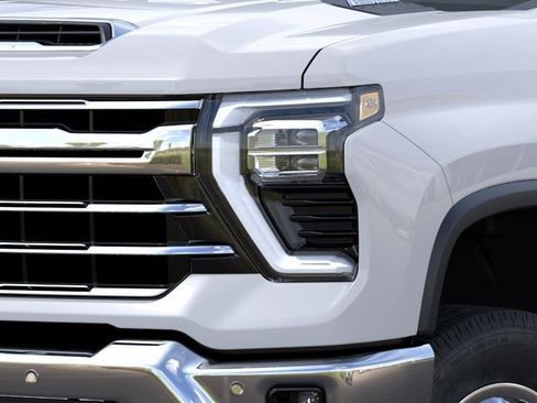 New 2026 Chevrolet Silverado 3500 LTZ w/ LTZ Convenience Package AWD/4WD image 5