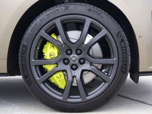 Used 2024 Land Rover Range Rover Sport SV Edition One Carbon Bronze image 17