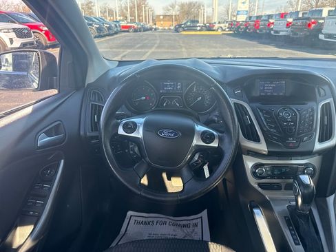 Used 2012 Ford Focus SEL w/ SEL/Titanium Winter Pkg image 17