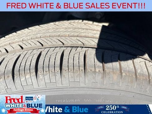 Used 2023 Ford Explorer XLT AWD/4WD image 5