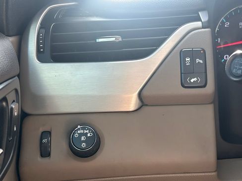 Used 2019 GMC Yukon SLE w/ SLE Value Package RWD image 22