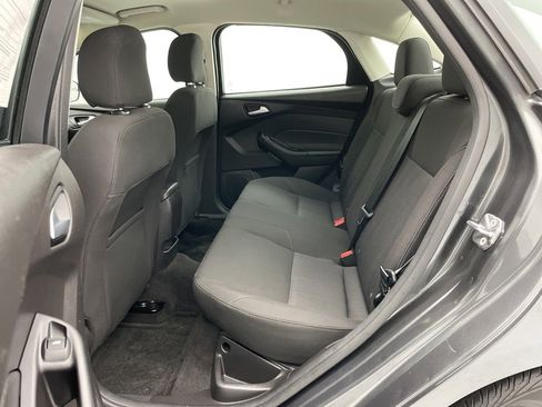 Used 2017 Ford Focus SE image 38