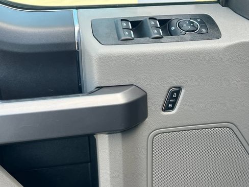 Used 2019 Ford F150 XLT w/ Equipment Group 301A Mid image 13