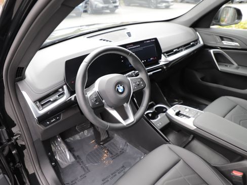Used 2025 BMW X1 xDrive28i w/ Convenience Package AWD/4WD image 15