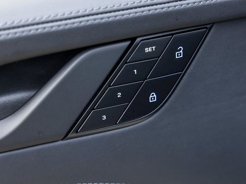 Certified 2024 Porsche 911 Carrera GTS image 22