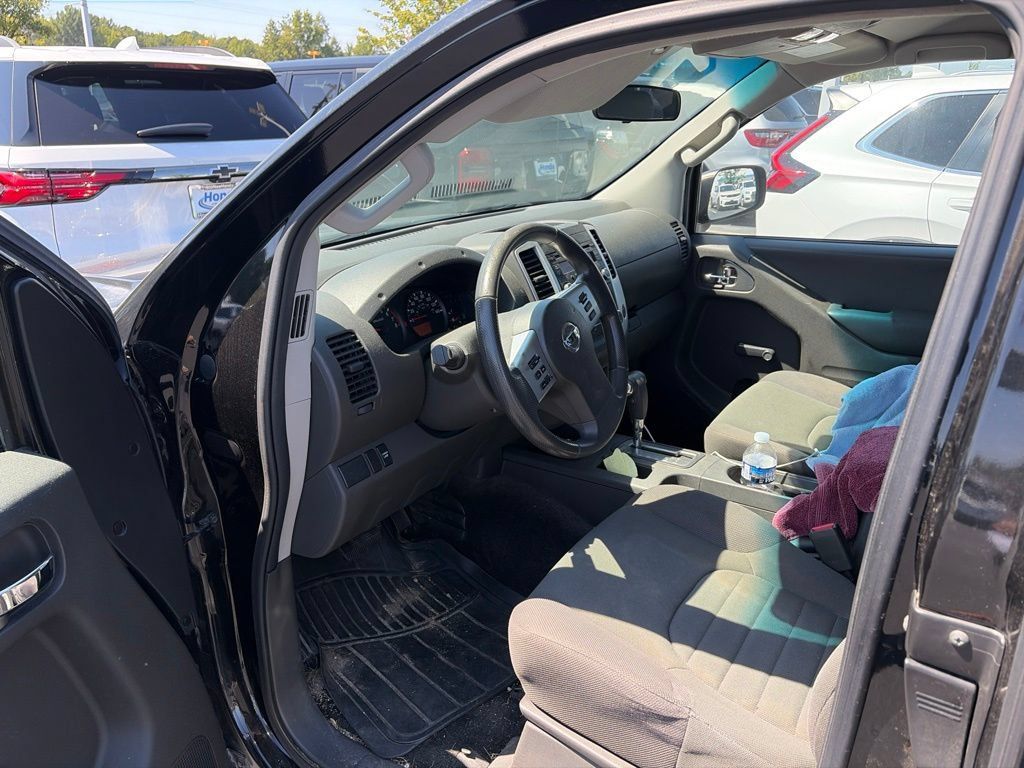 Used 2016 Nissan Frontier S RWD image 5