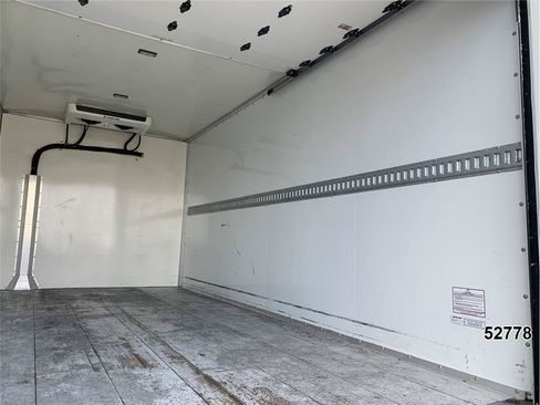 Used 2024 Chevrolet Express 3500 w/ Power Convenience Package RWD image 11
