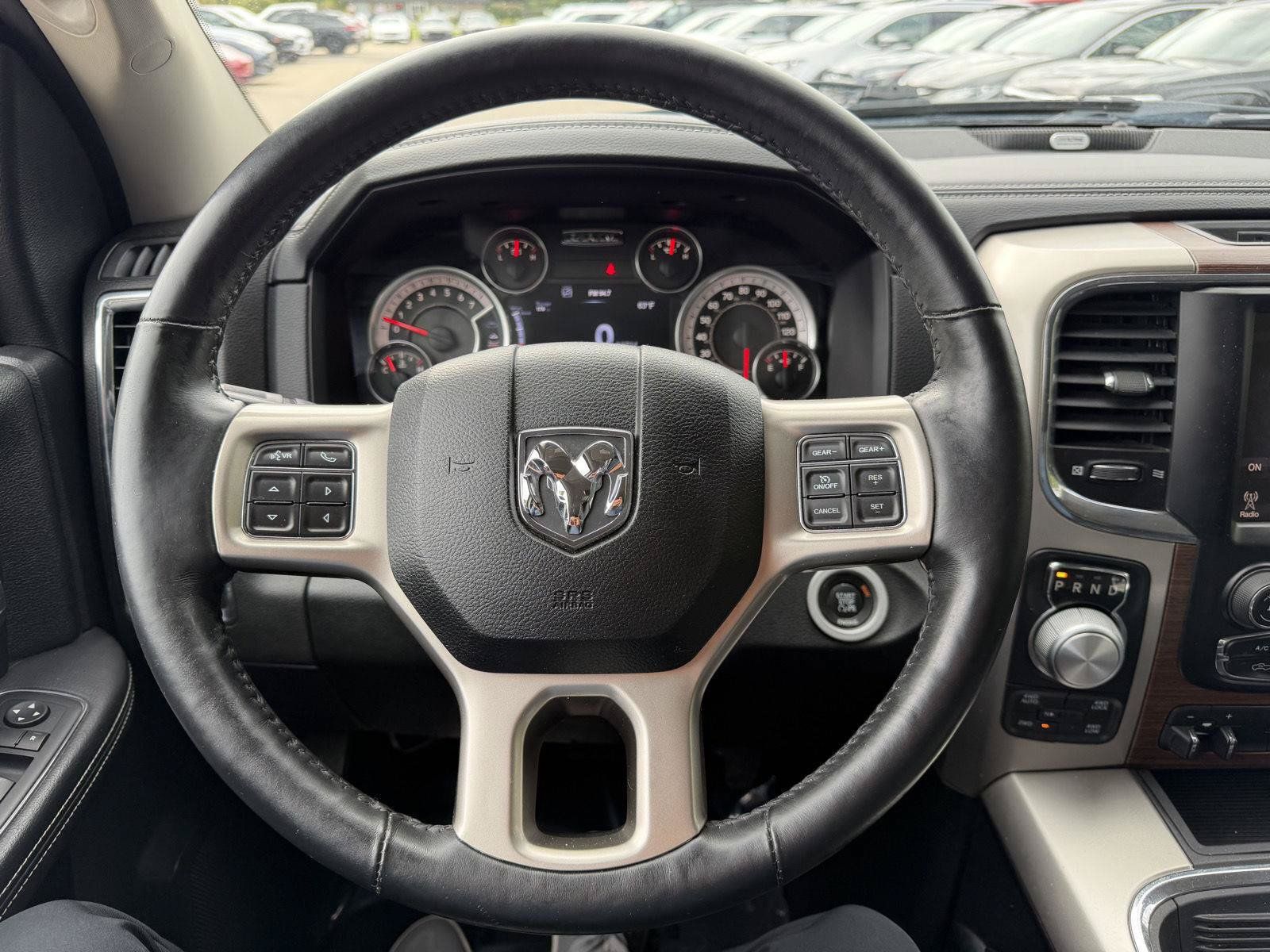 Used 2015 RAM 1500 Laramie w/ Convenience Group AWD/4WD image 12