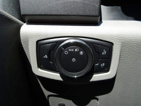 Used 2017 Ford F250 XL image 25