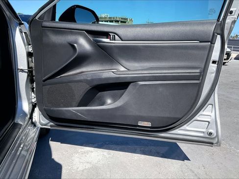Used 2021 Toyota Camry XSE FWD image 28