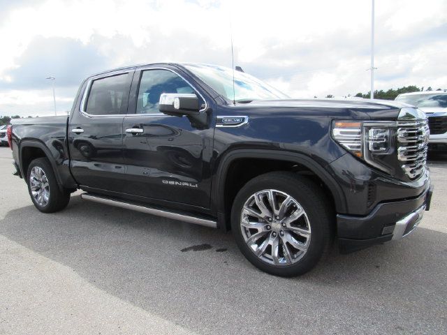 Used 2023 GMC Sierra 1500 Denali w/ Denali Reserve Package AWD/4WD image 6