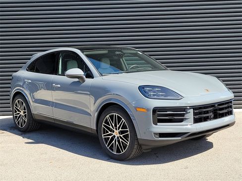 New 2026 Porsche Cayenne Coupe image 9