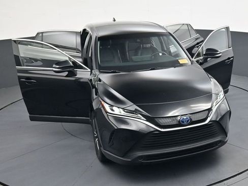 Used 2023 Toyota Venza LE AWD/4WD image 43