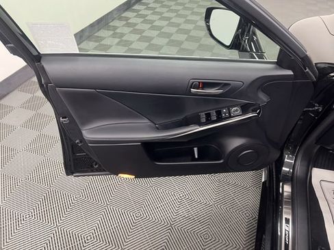 Certified 2025 Lexus IS 300 F Sport RWD image 9