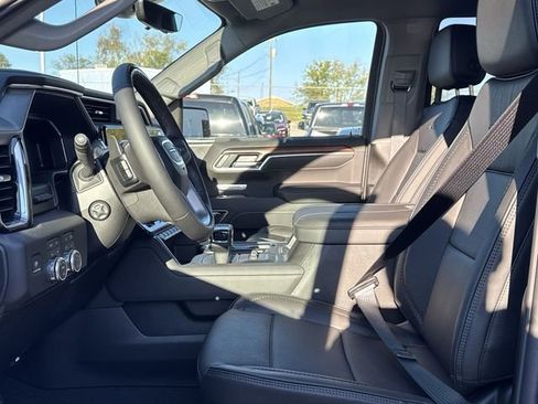 New 2026 GMC Sierra 1500 Denali w/ Technology Package AWD/4WD image 11