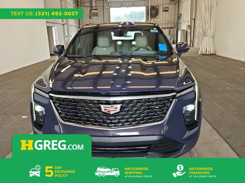 Used 2024 Cadillac XT4 Luxury FWD image 1