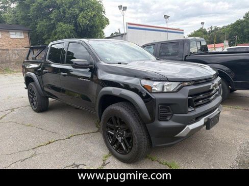 Used 2023 Chevrolet Colorado Trail Boss w/ Technology Package AWD/4WD image 1