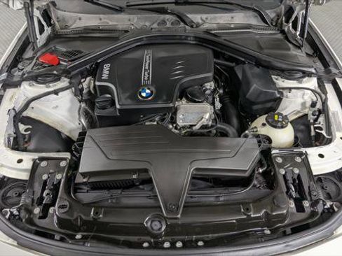 Used 2016 BMW 320i Sedan image 27