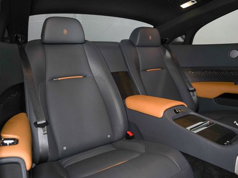 Used 2018 Rolls-Royce Wraith image 41