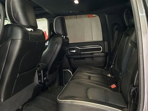 Used 2024 RAM 2500 Laramie w/ Night Edition image 17