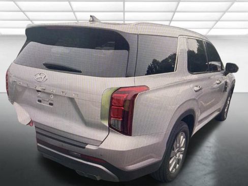 Used 2025 Hyundai Palisade SEL FWD image 2