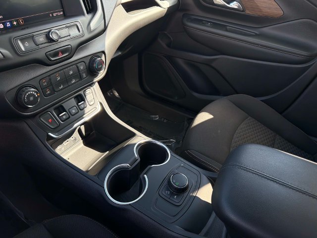 Used 2021 GMC Terrain SLE FWD image 19