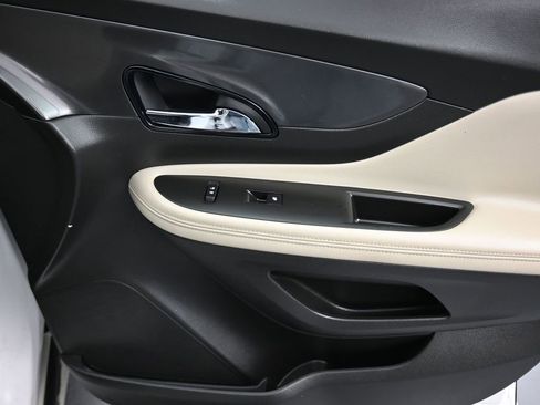 Used 2018 Buick Encore Preferred image 38