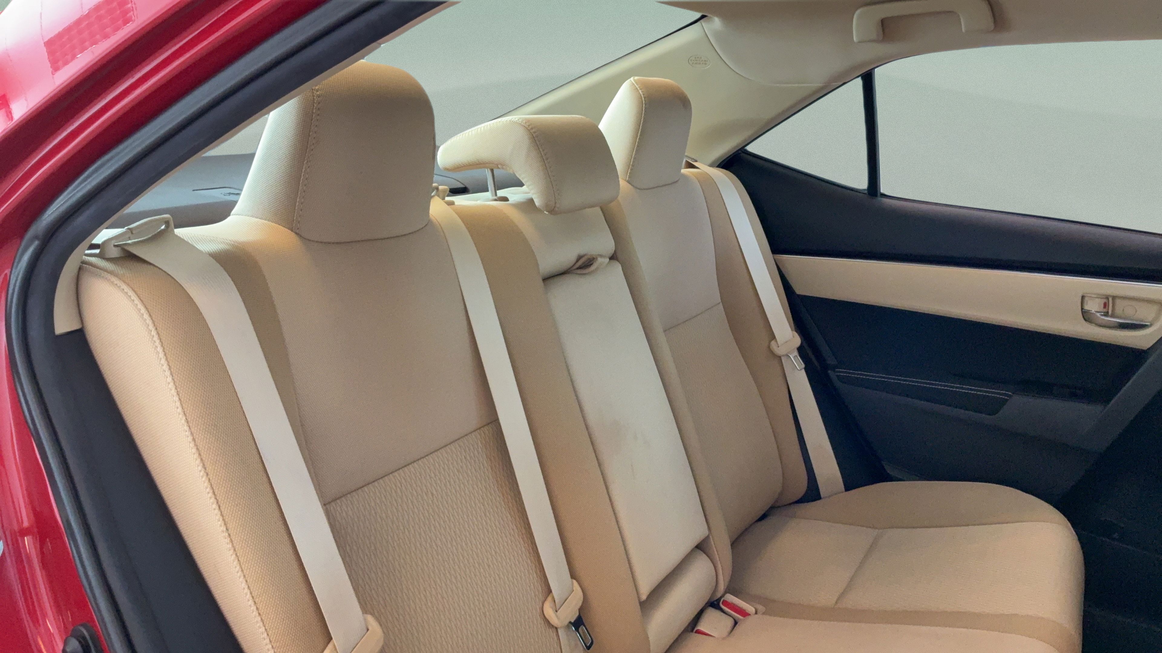 Used 2019 Toyota Corolla LE FWD image 34